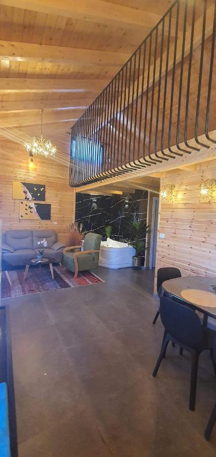 צימר בקתה מול הנוף Safed Exterior foto
